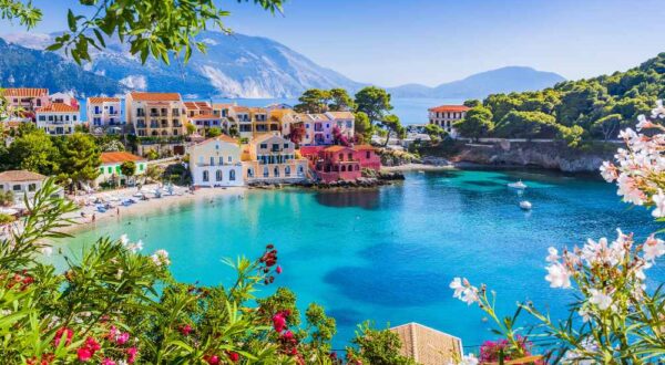 Best Family Beaches in Greece for an Unforgettable Vacation!