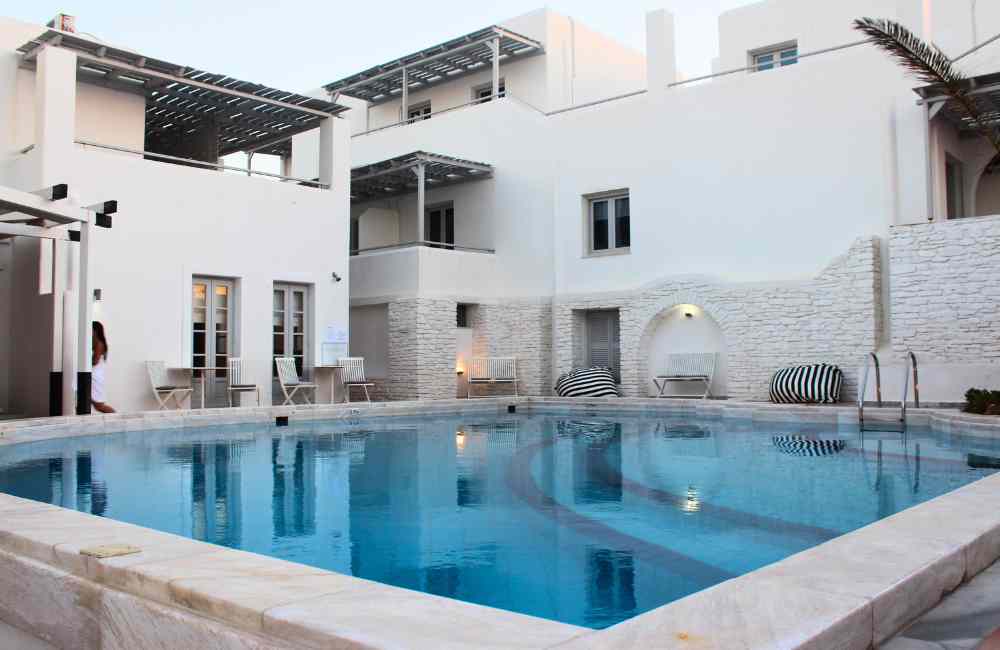 family friendly hotels in paros