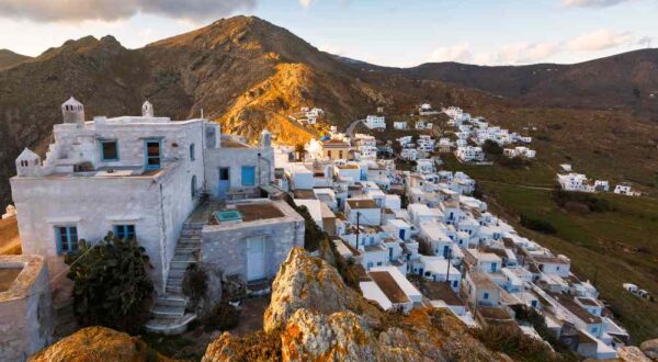 reasons to visit serifos