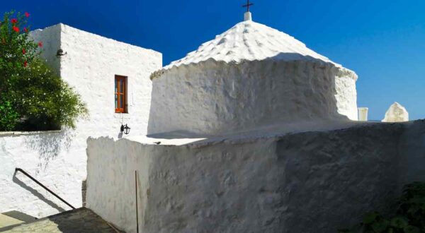 where to stay in patmos
