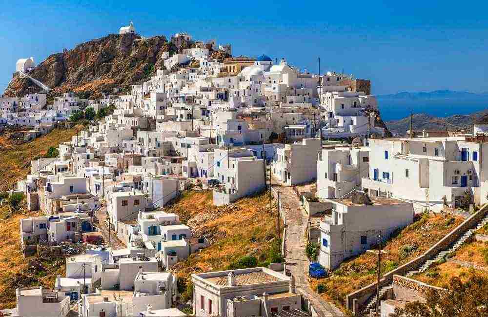 where to stay in serifos chora