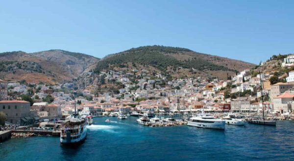 How to get to Hydra